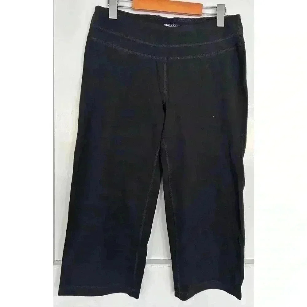 Black  Ideology Capri Pants in Size Large